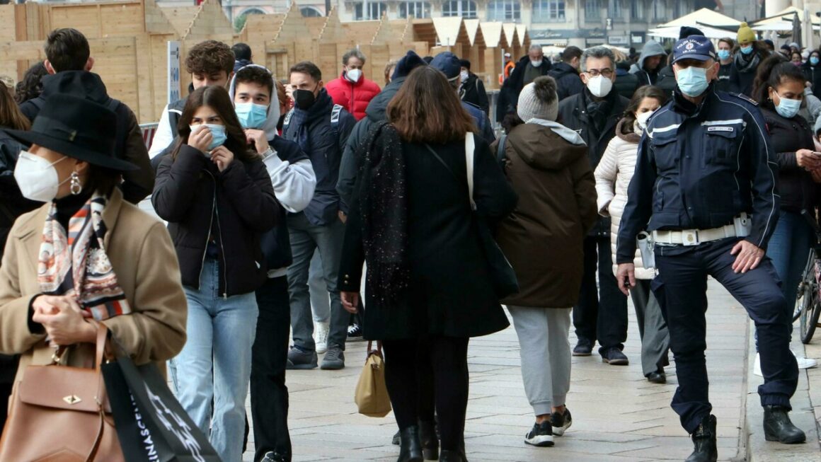 Fino a quando è obbligatorio indossare le mascherine in Italia?