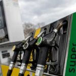 Benzina giù di 30,5 cent al litro, il decreto in vigore da oggi
