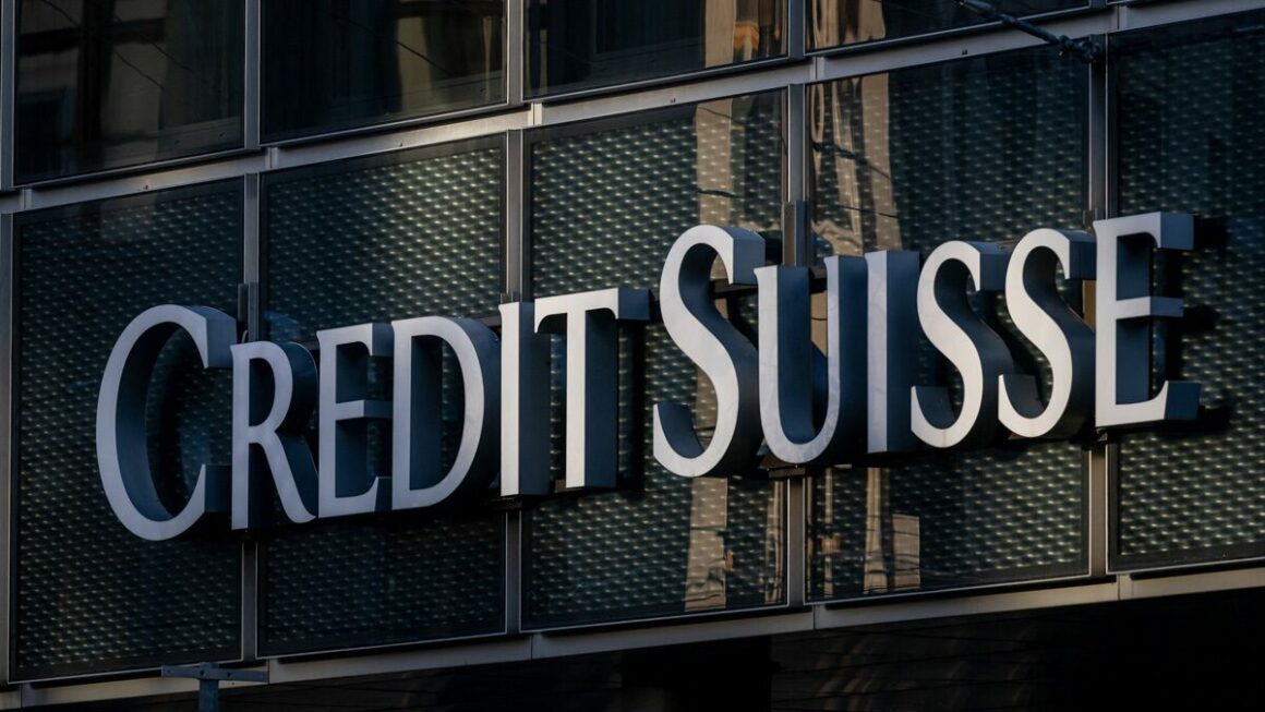 Crollo della Credit Suisse, cosa rischia l’Italia: le analisi